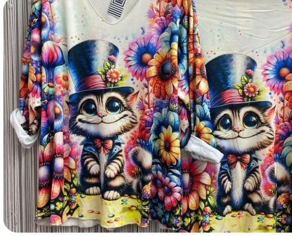 Camisa kitch de gatito con galera